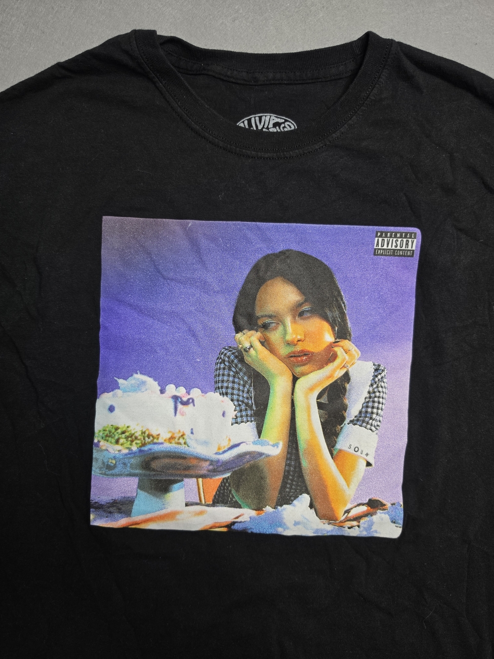 Olivia Rodrigo Sour Tour Size Medium T-Shirt Black Concert Tee